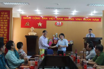 Thăm và mừng thọ các cụ cao niên nhân dịp Tết nguyên đán Mậu Tuất 2018